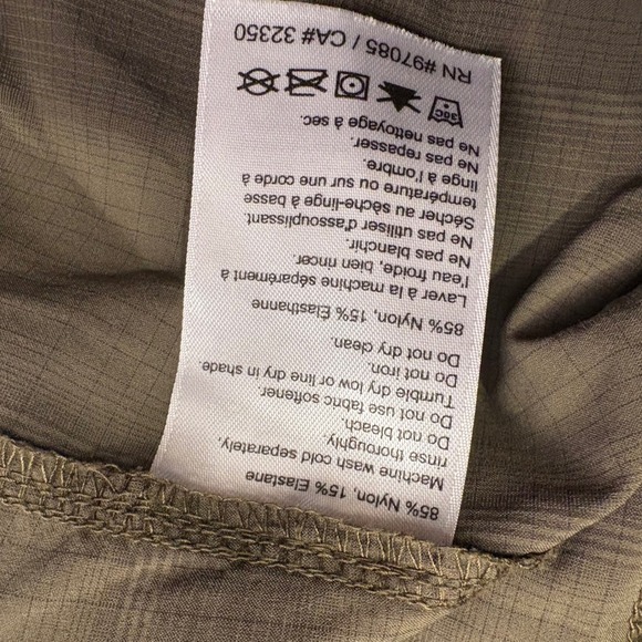 Outdoor‎ Research Mens Button Up Shirt Medium Plaid Green Hiking Travel - Picture 12 of 16